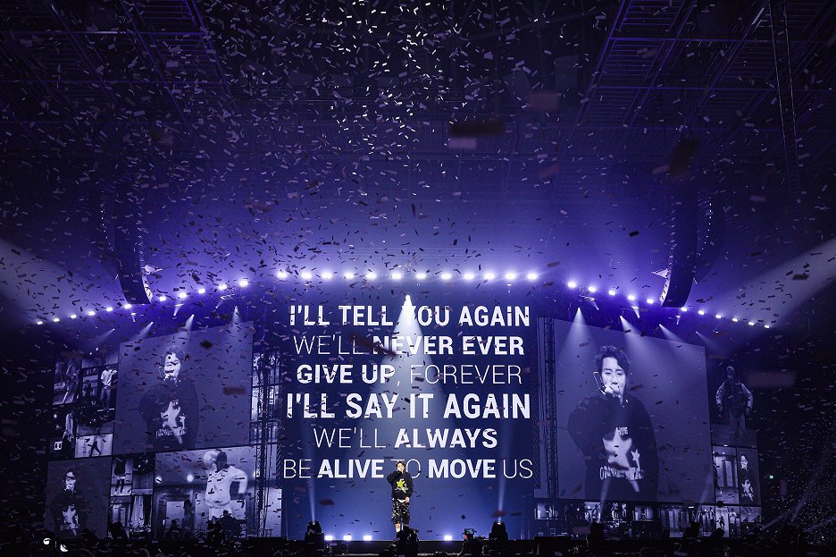 j-hope Tour ‚Hope on the Stage‘ in Japan: Live Viewing
(2025)_6914dfeef39ef.jpeg